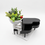 Pianist planter